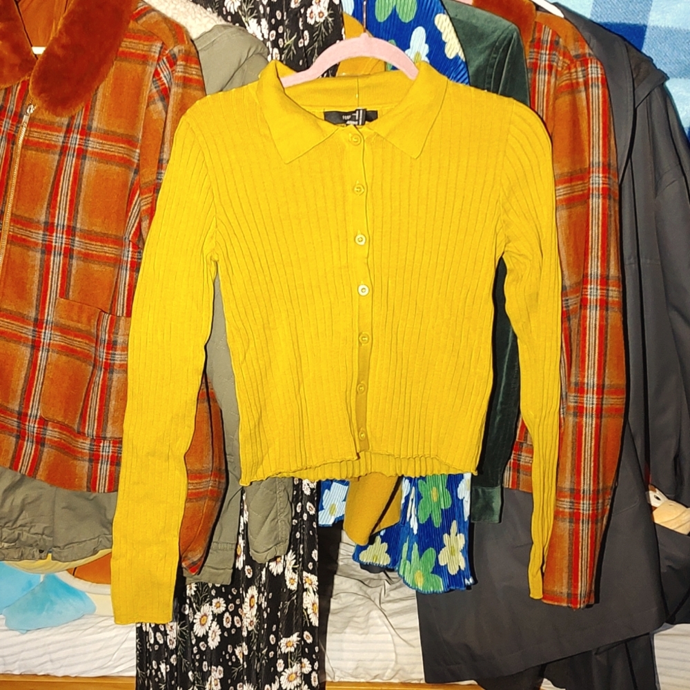 Forever 21 Cropped Button Front Ribbed Polo Shirt